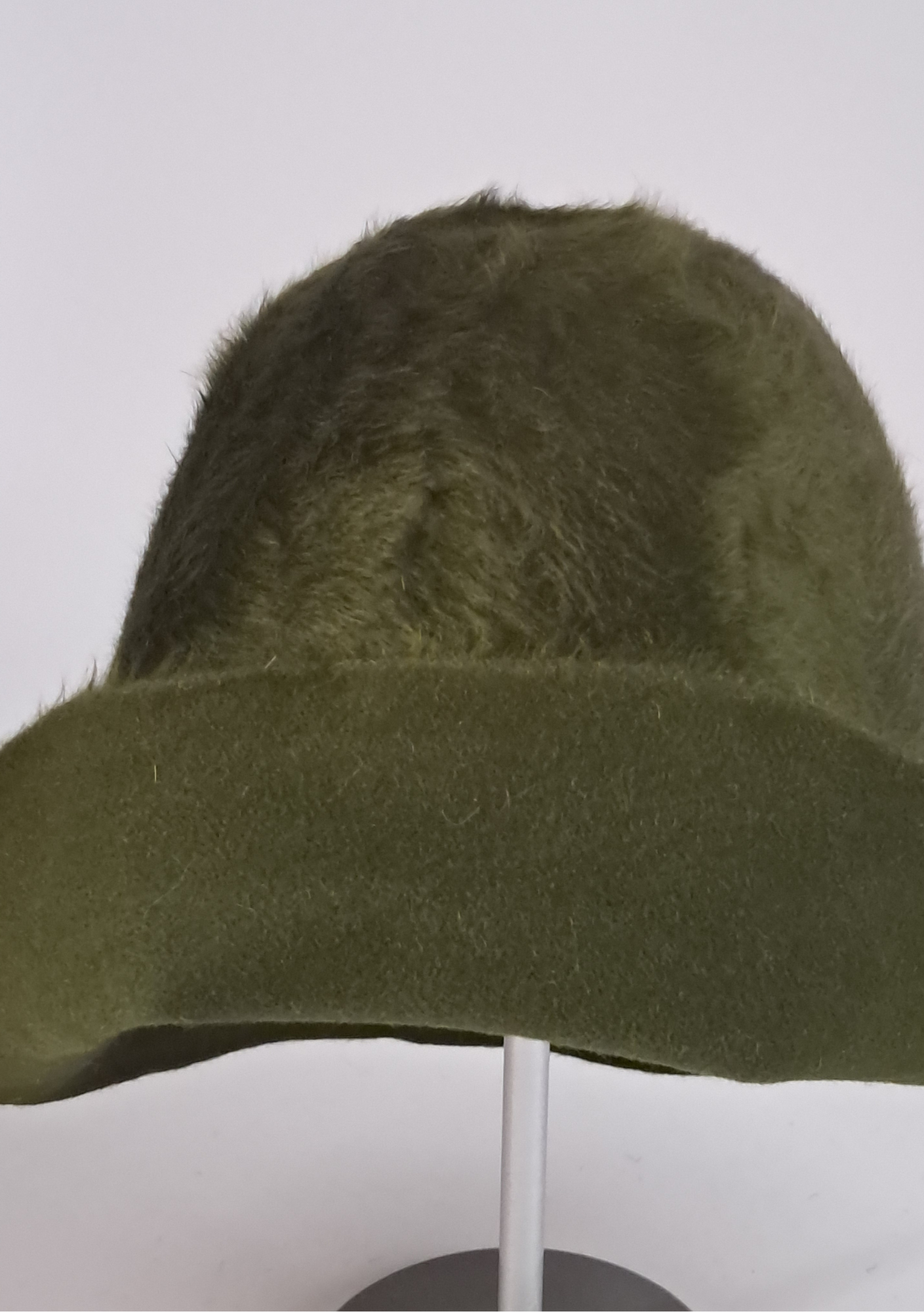 Vintage Melusinefilz Conus Grün – Seltener Hutrohling aus alten Beständen für Modisten & Hutmacher