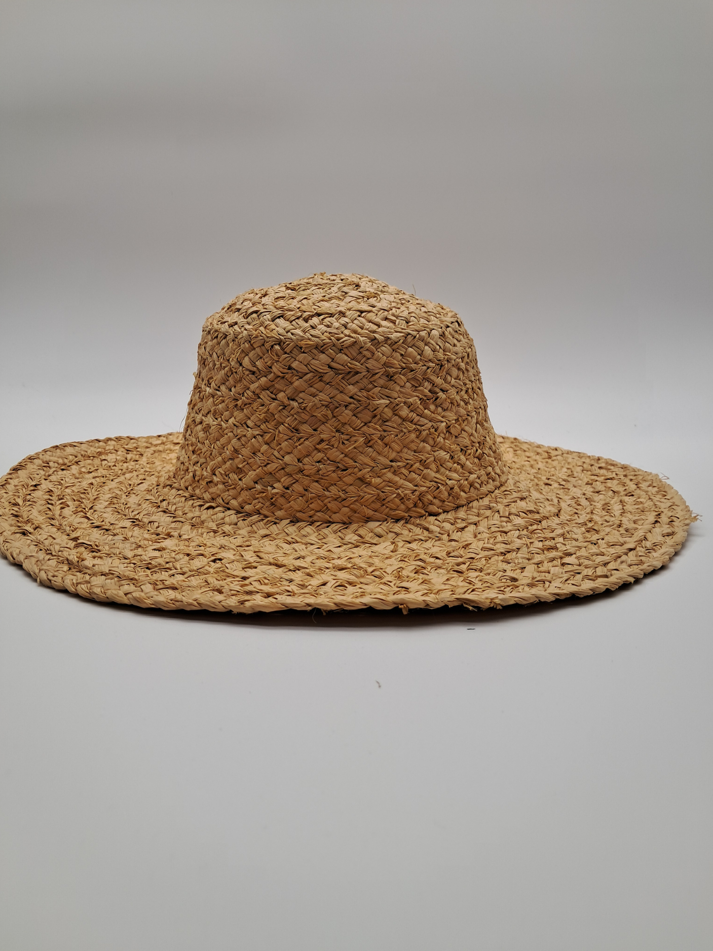 Vintage Raffiastroh-Capeline aus dickem Bortenstroh – Hutrohling & Sonnenhut