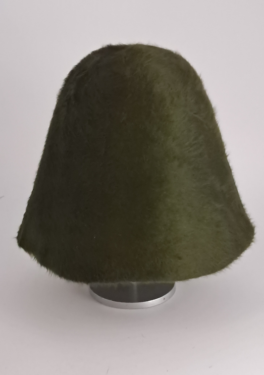 Vintage Melusinefilz Conus Grün – Seltener Hutrohling aus alten Beständen für Modisten & Hutmacher
