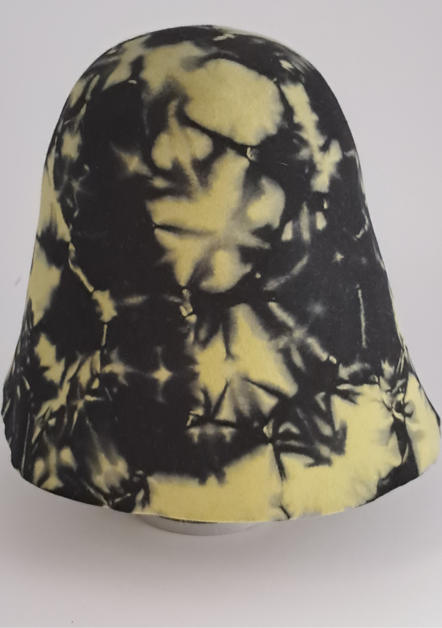 Premium Kaninchenhaarfilz-Conus  – Handgefertigte Batik-Optik für Modisten & Hutmacher